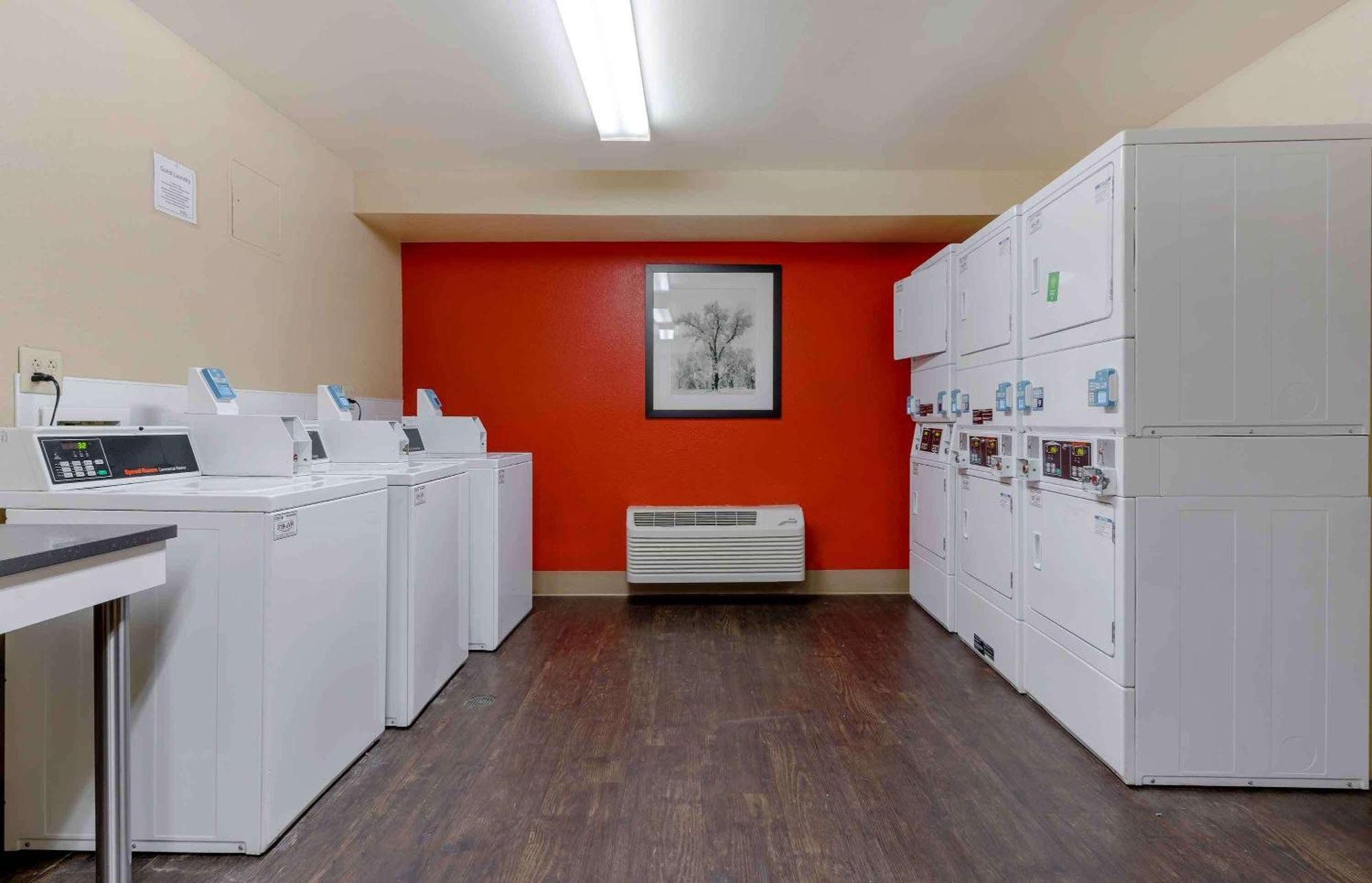 Mainstay Suites Las Vegas Flamingo מראה חיצוני תמונה