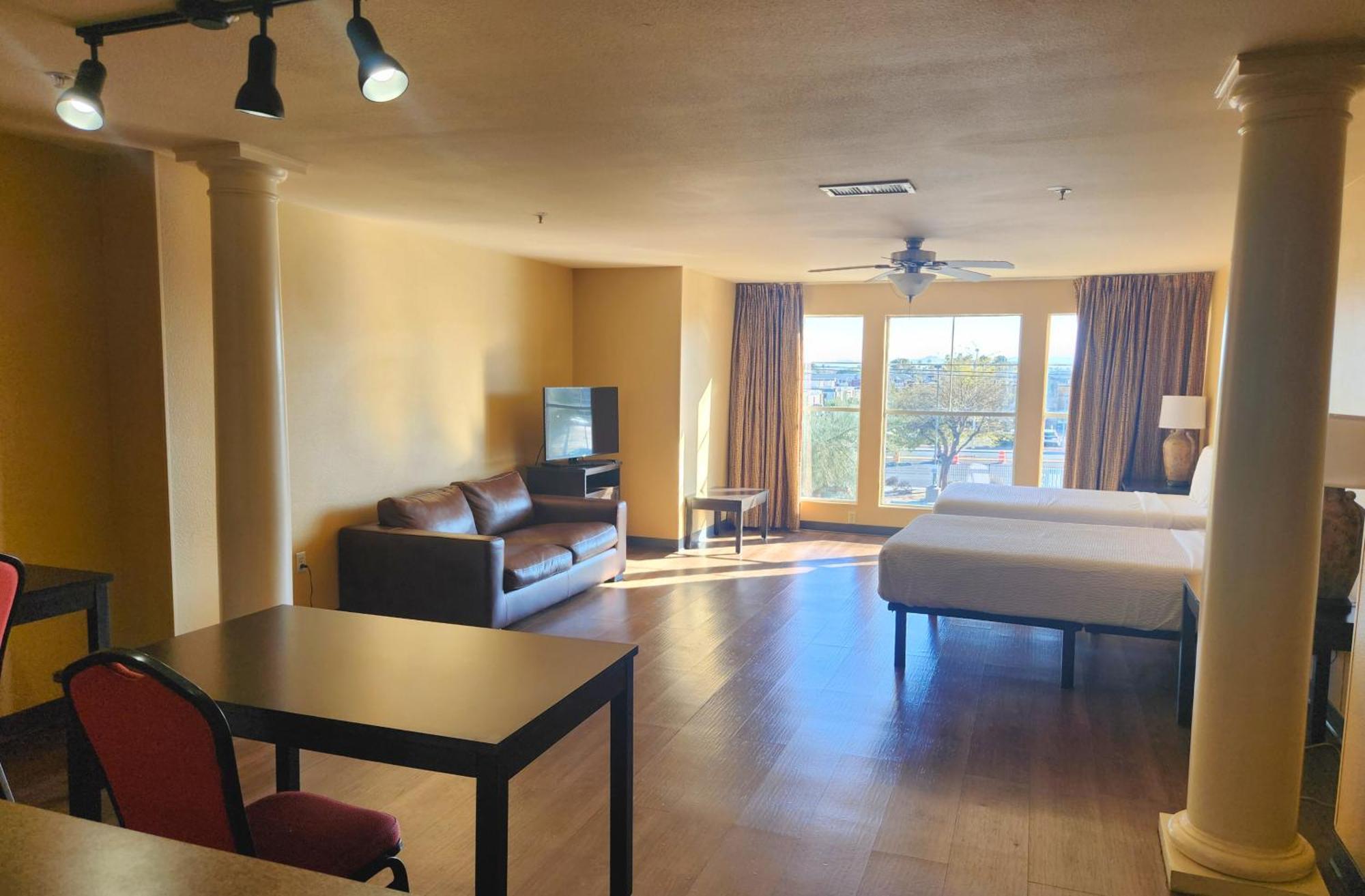 Mainstay Suites Las Vegas Flamingo מראה חיצוני תמונה